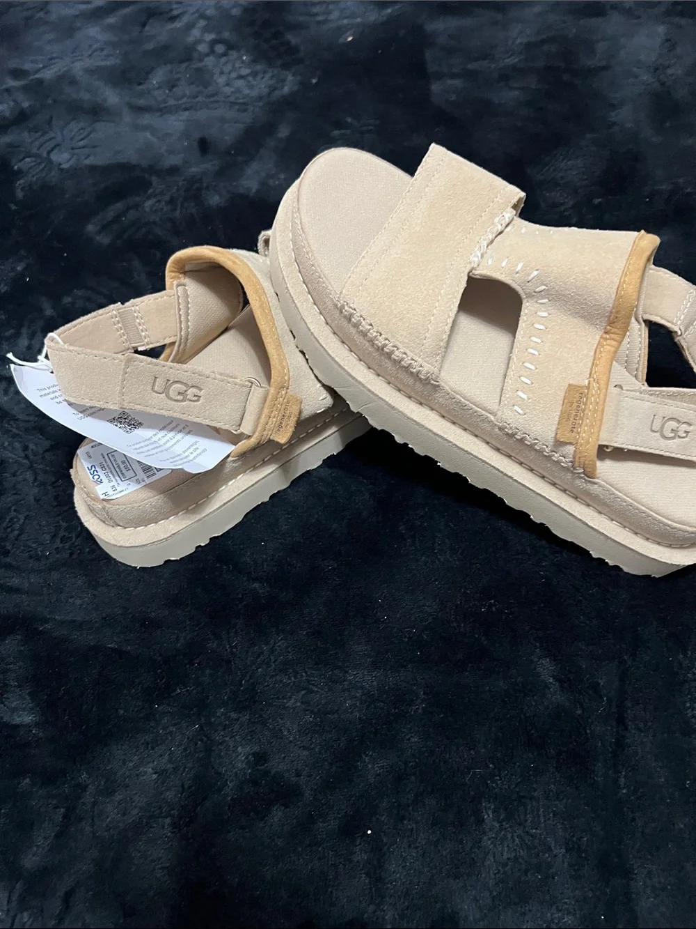 Women Size 9.5 UGG Sandals in Beige Suede - Soft Neutral Straps
